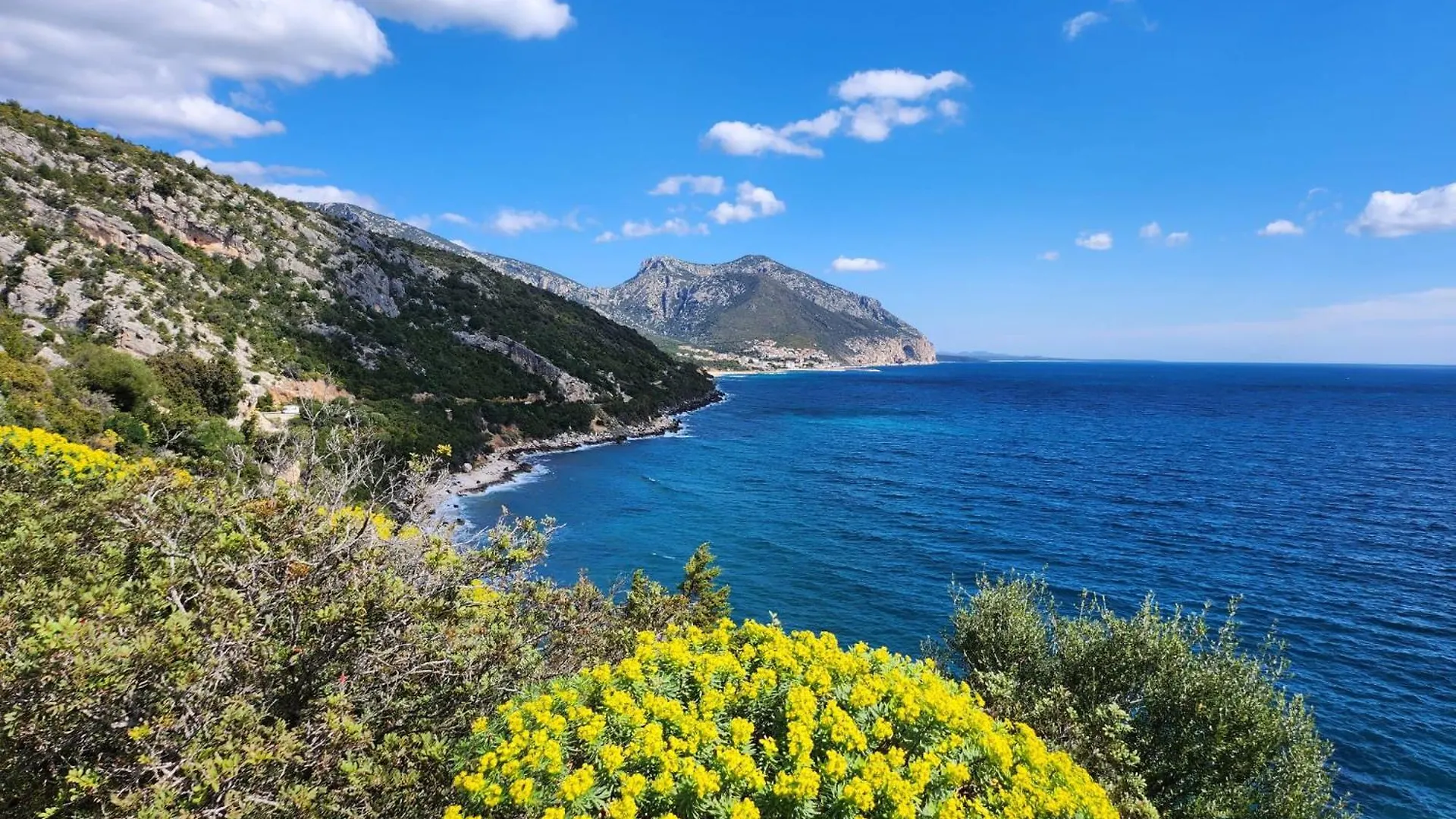 Casa Delle Rose Apartment Cala Gonone Italy